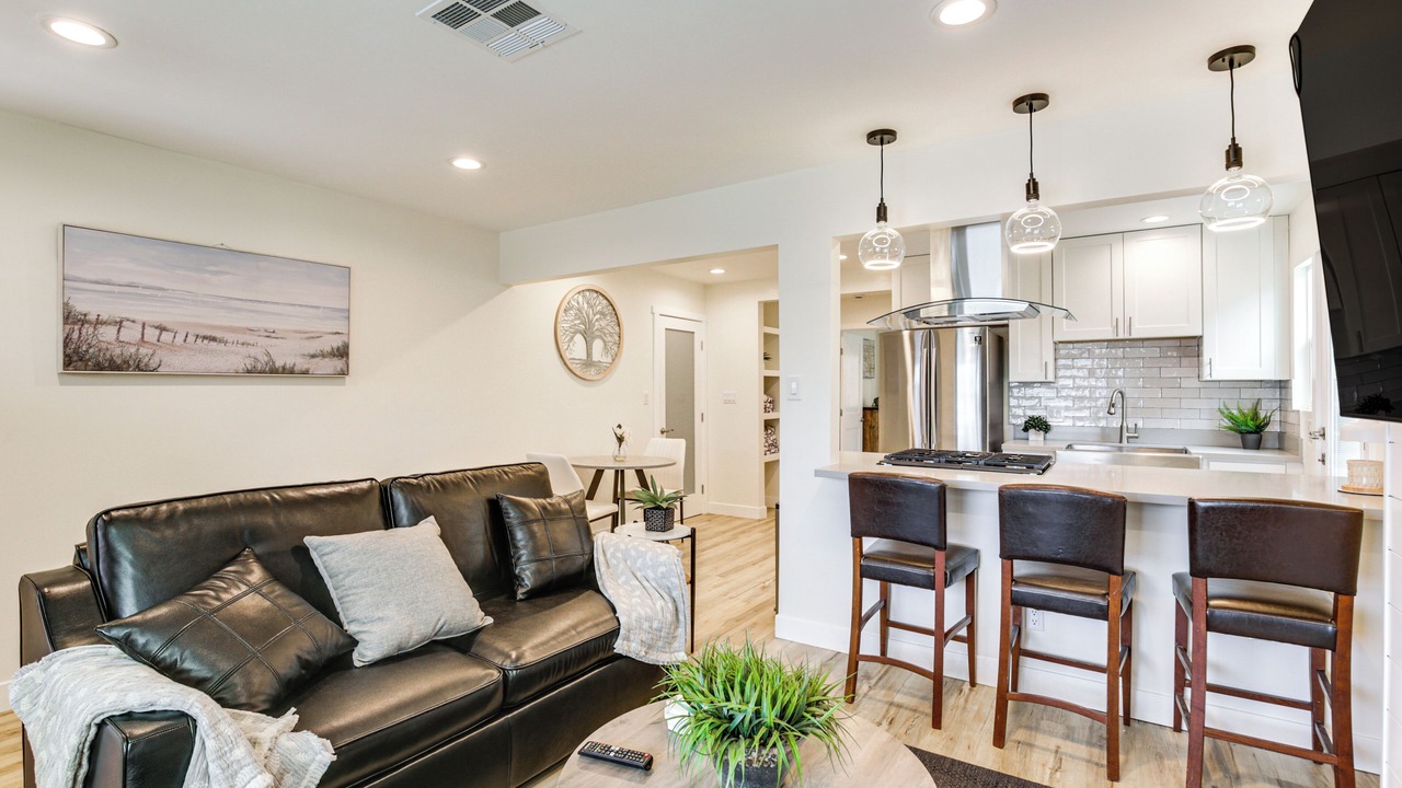 Photo of Livingroom in Lincoln Acres