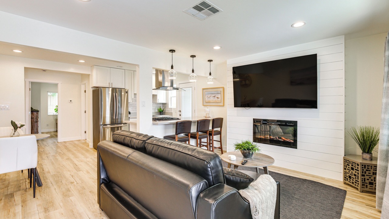 Photo of Livingroom in Lincoln Acres