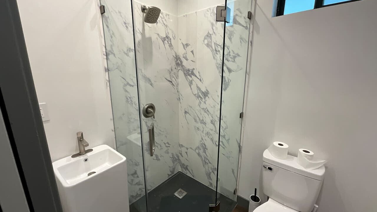 Photo of Bathroom in Peter Pan