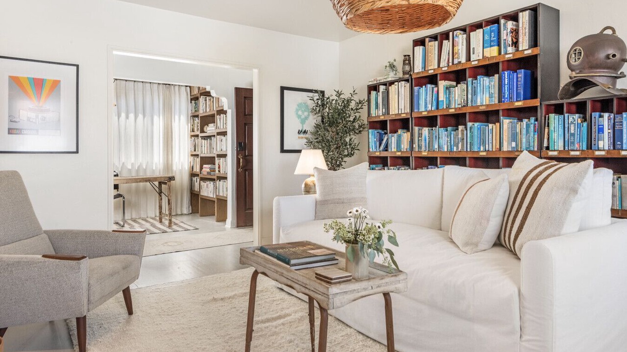 Photo of Livingroom in West Beach