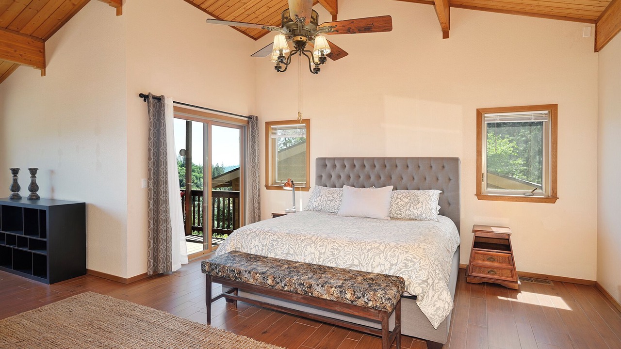 Photo of Bedroom in Lakehead