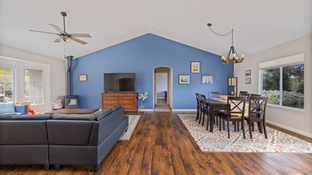 Photo of Livingroom in Coarsegold