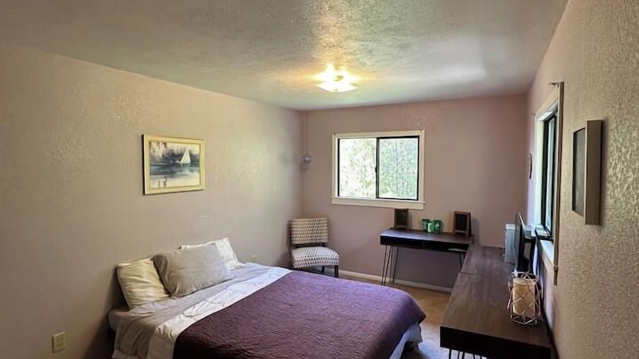 Photo of Bedroom in Arcata