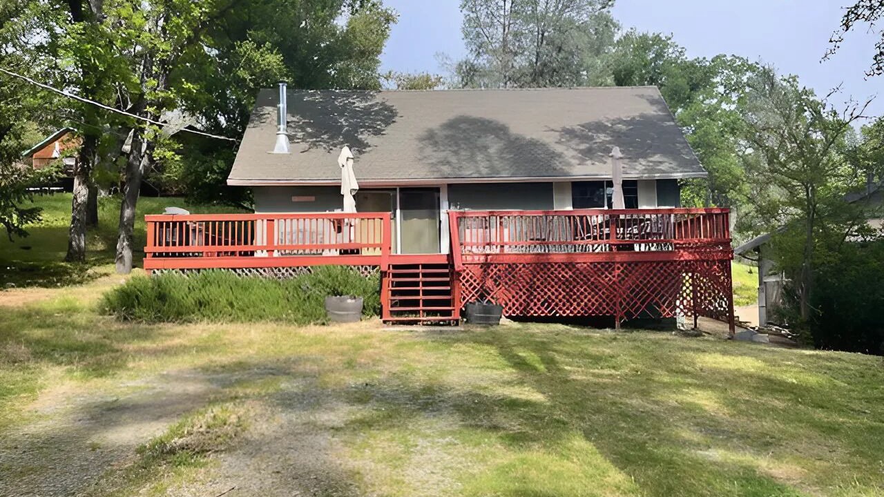 Photo of Outdoor in Groveland