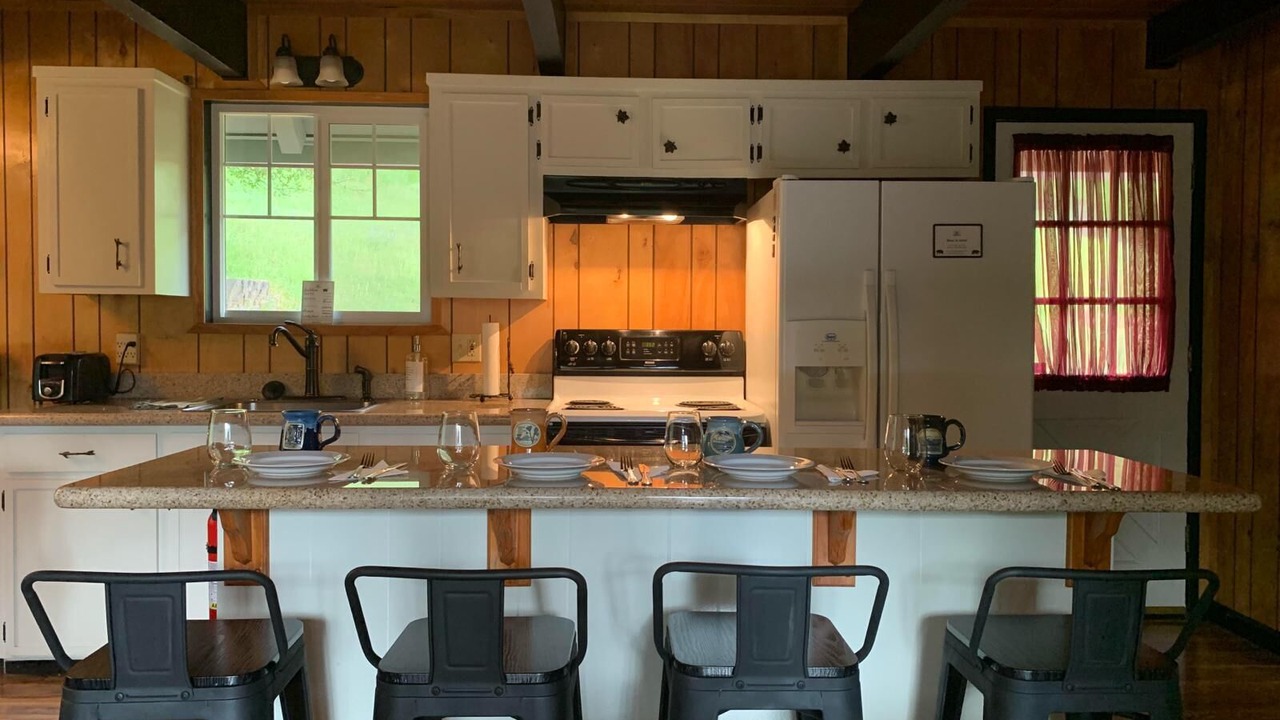 Photo of Kitchen in Groveland