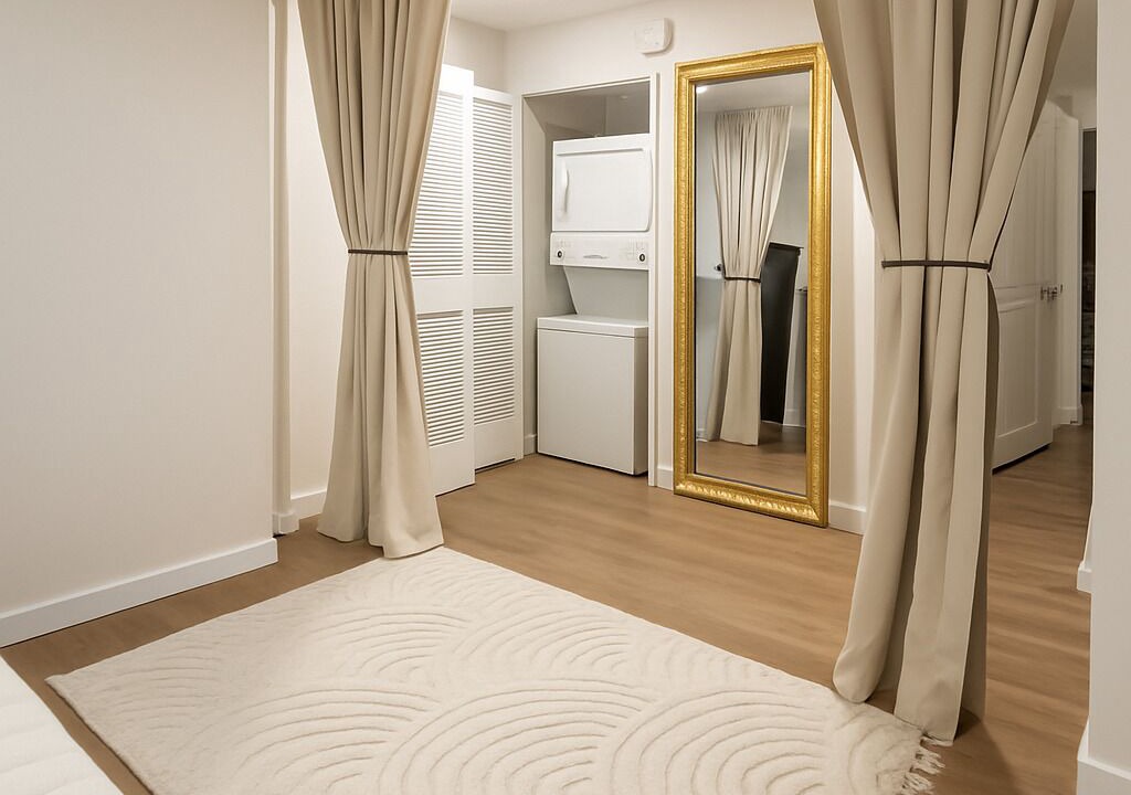Photo of Bedroom in Downtown Sacramento