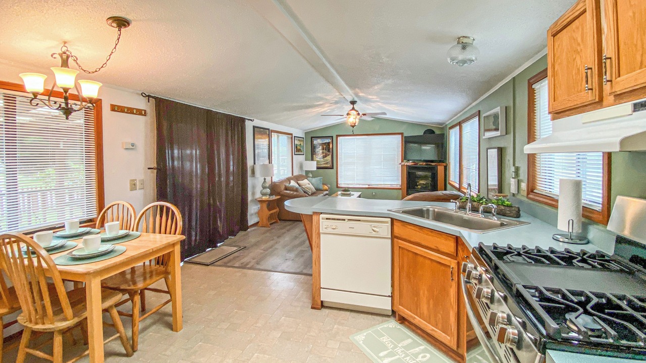 Photo of Livingroom in Klamath