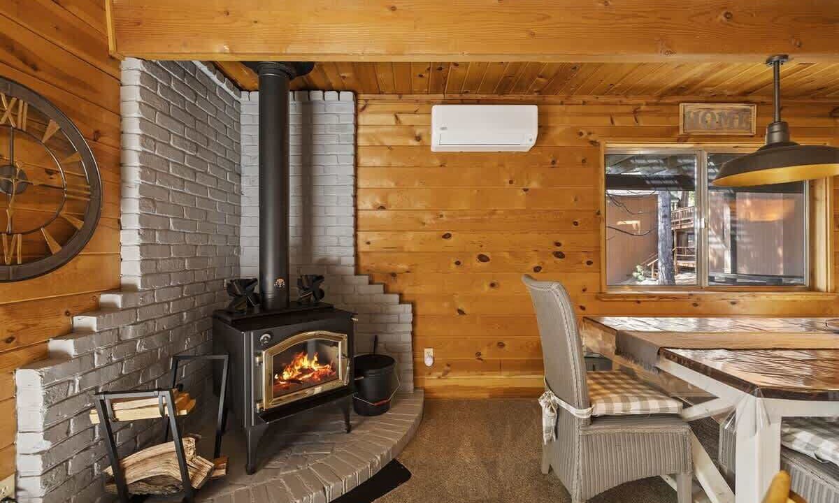 Photo of Livingroom in Cold Springs