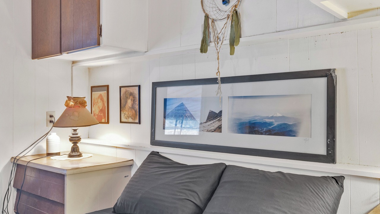 Photo of Bedroom in Bombay Beach