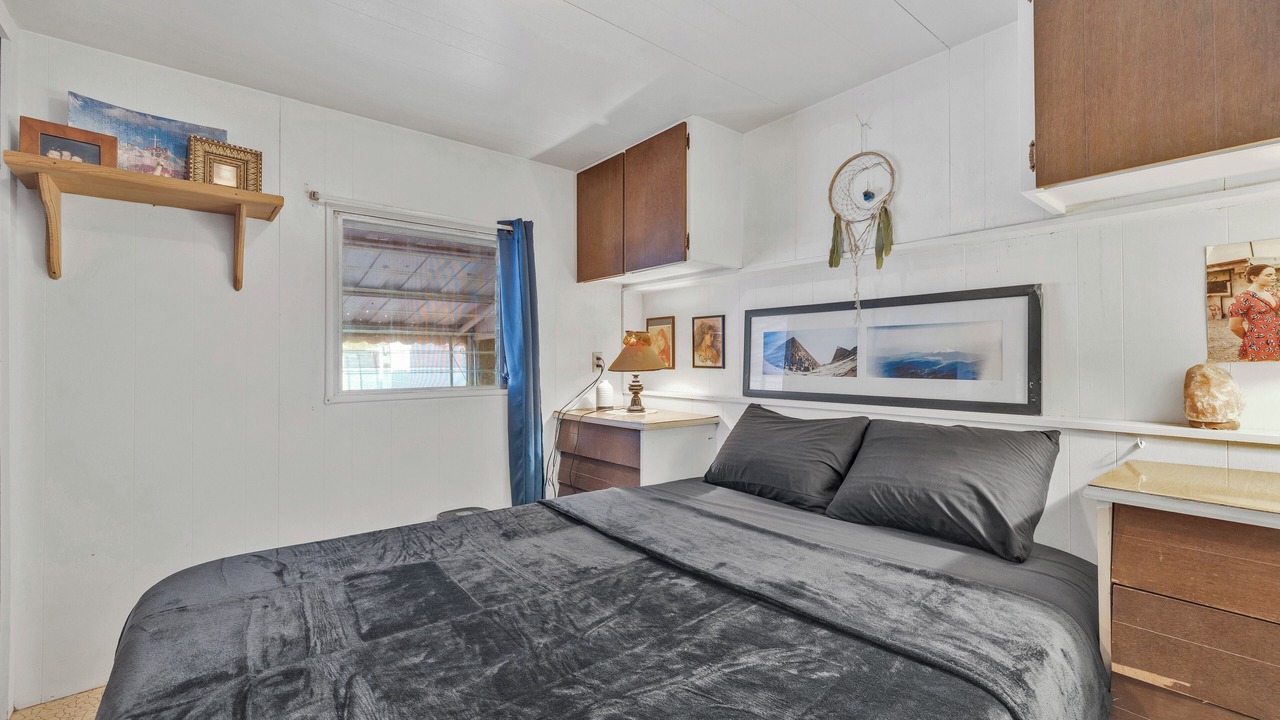 Photo of Bedroom in Bombay Beach