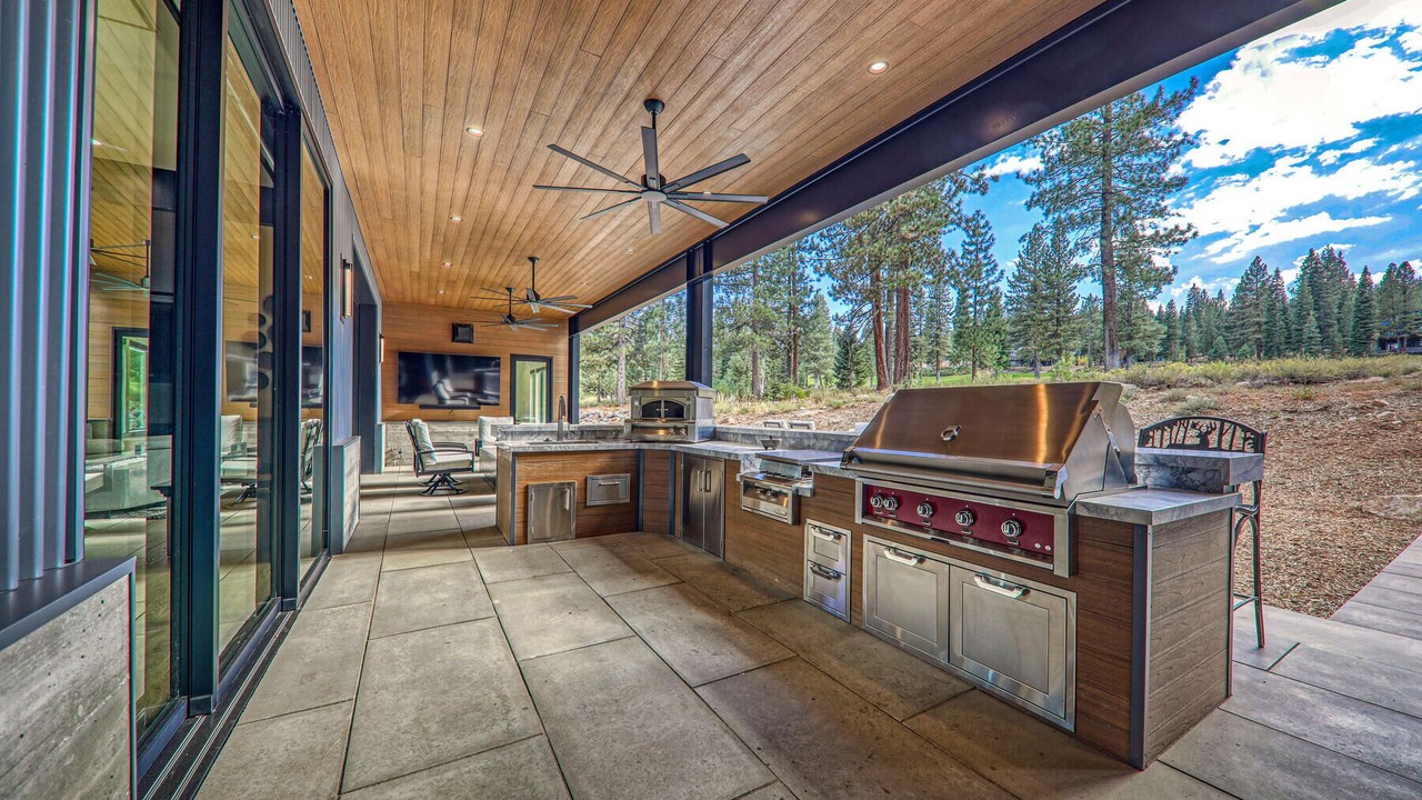 Photo of Patio Balcony in Ponderosa Palisades
