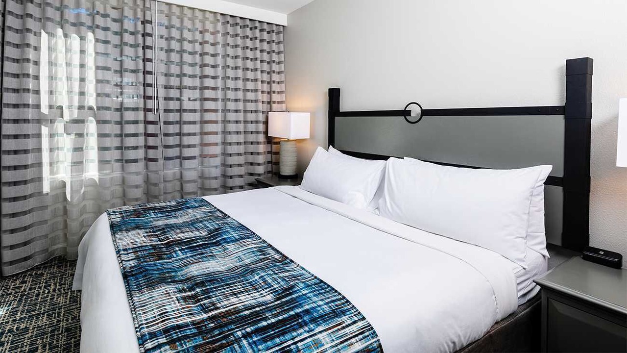 Photo of Bedroom in Lakeside Park