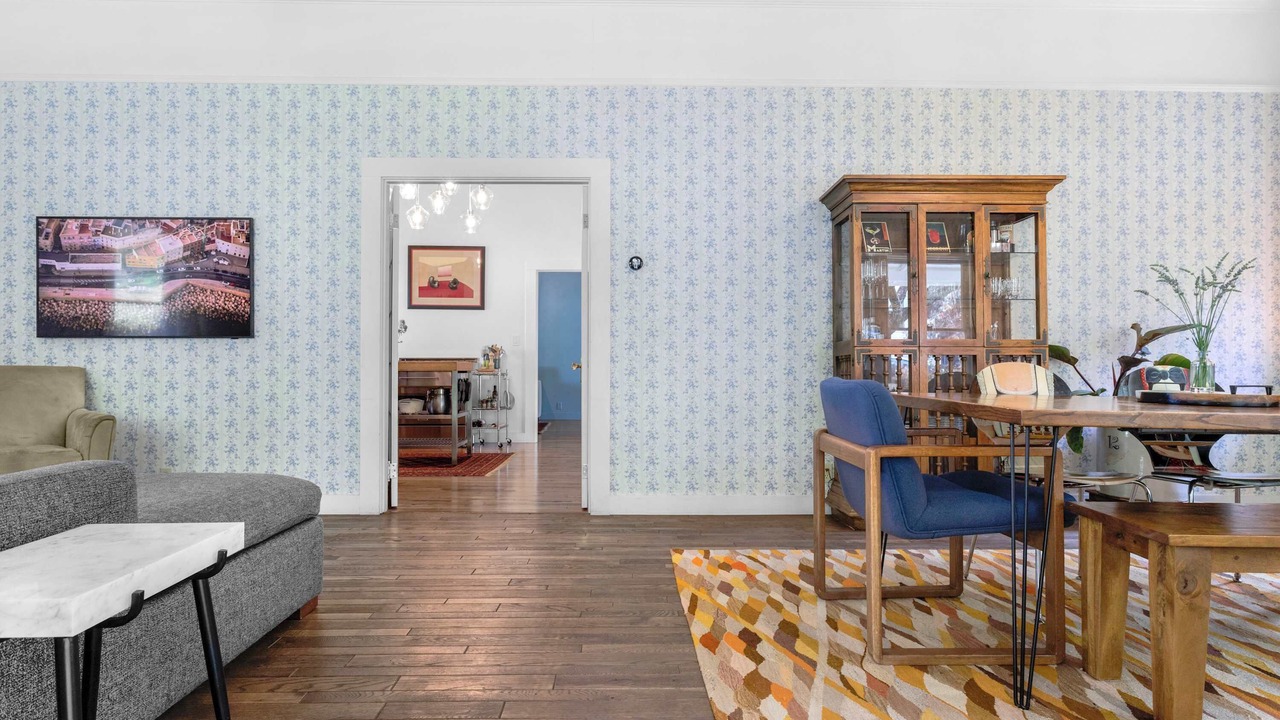 Photo of Livingroom in Guerneville