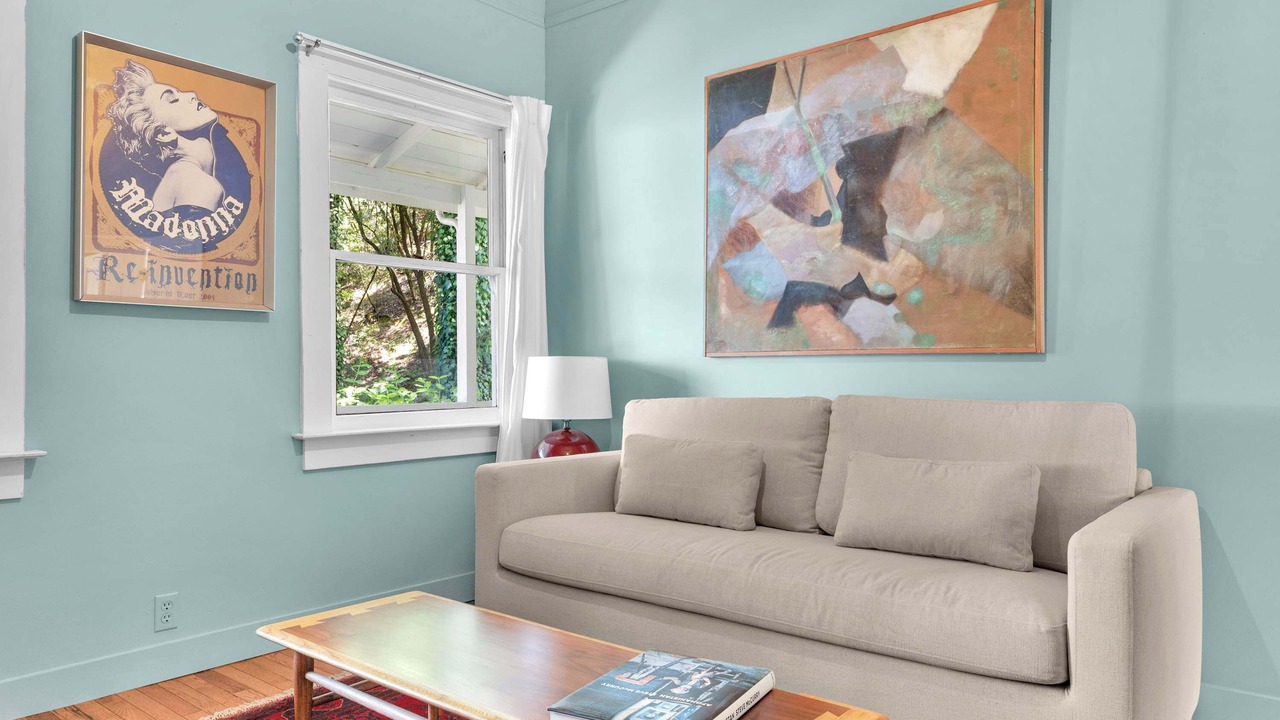 Photo of Livingroom in Guerneville