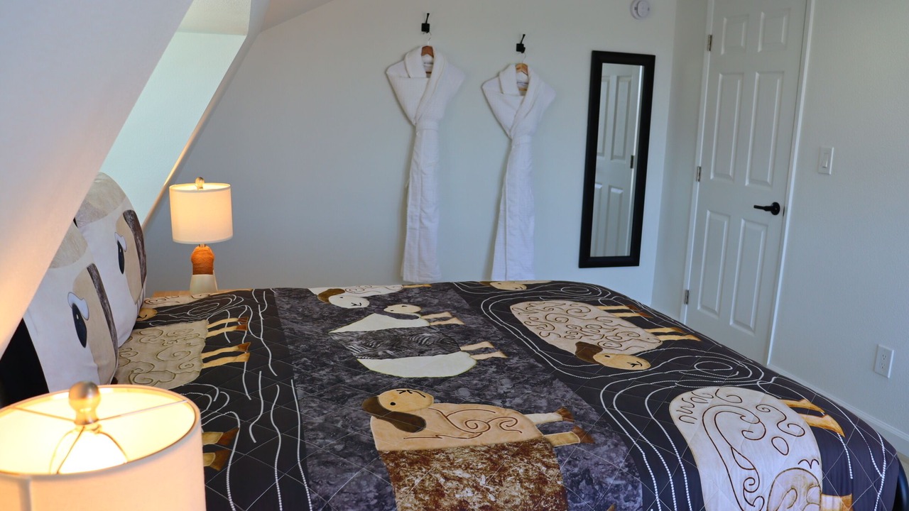 Photo of Bedroom in Anza