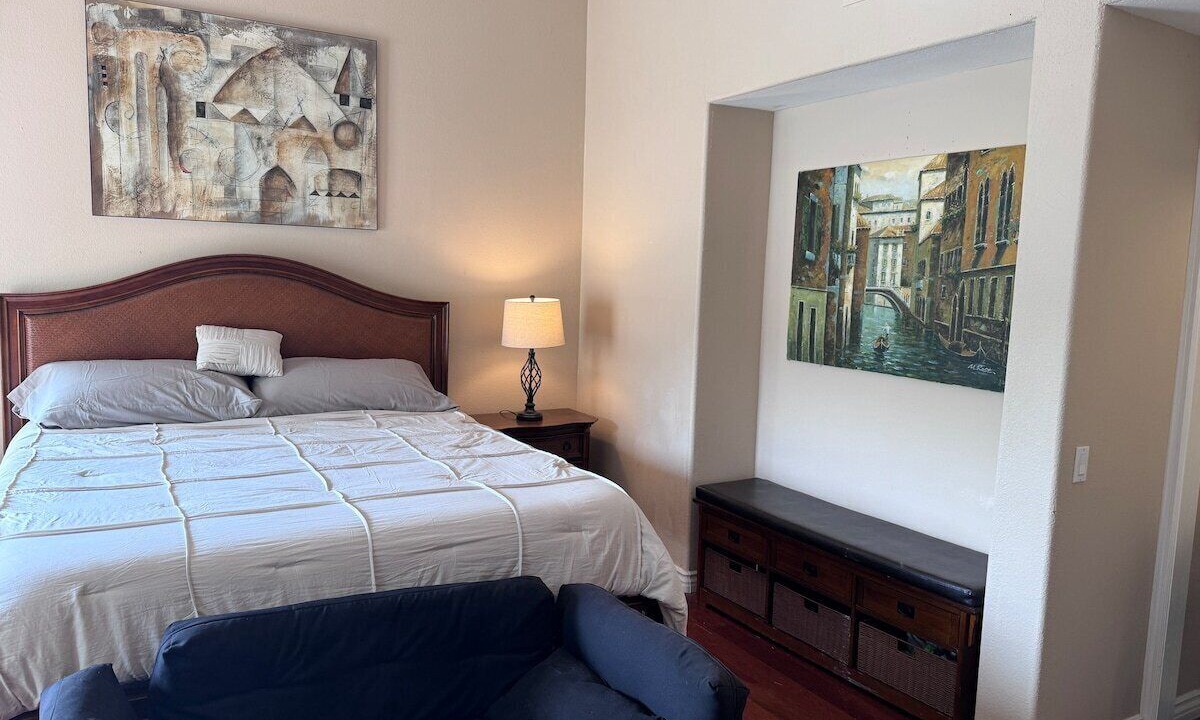 Photo of Bedroom in Laguna Niguel