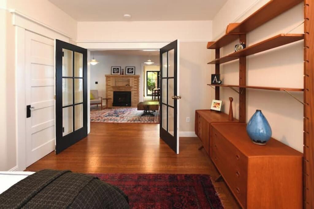 Photo of Bedroom in Downtown Berkeley