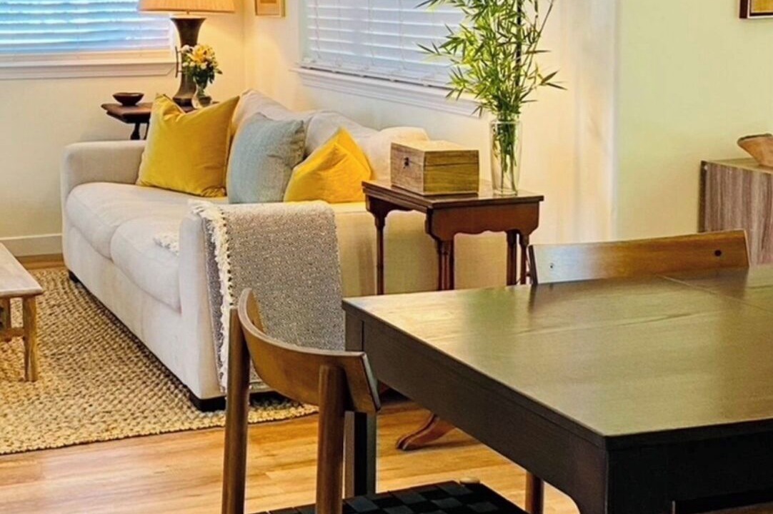 Photo of Livingroom in Walnut Grove