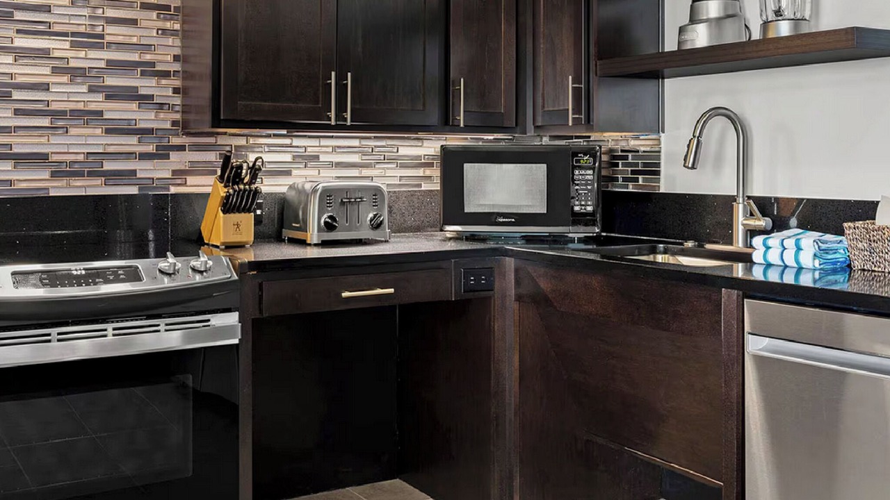 Photo of Kitchen in Theater District