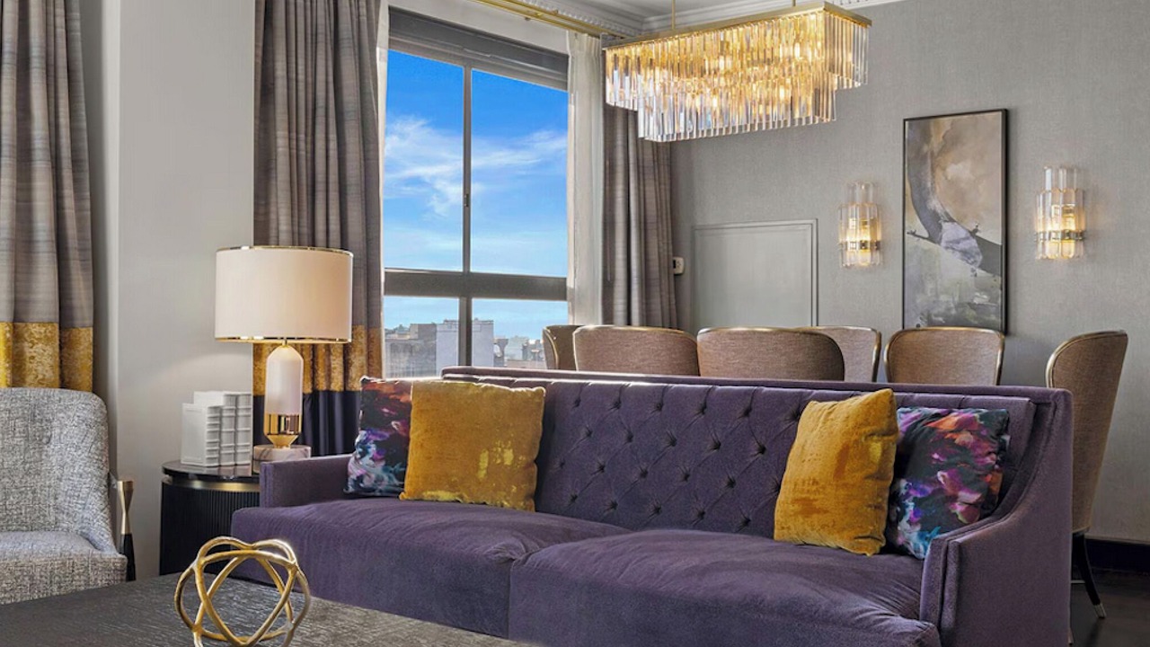 Photo of Livingroom in Theater District
