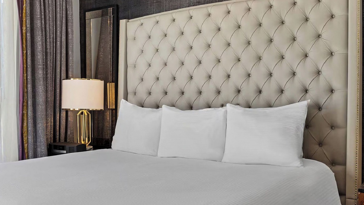 Photo of Bedroom in Theater District