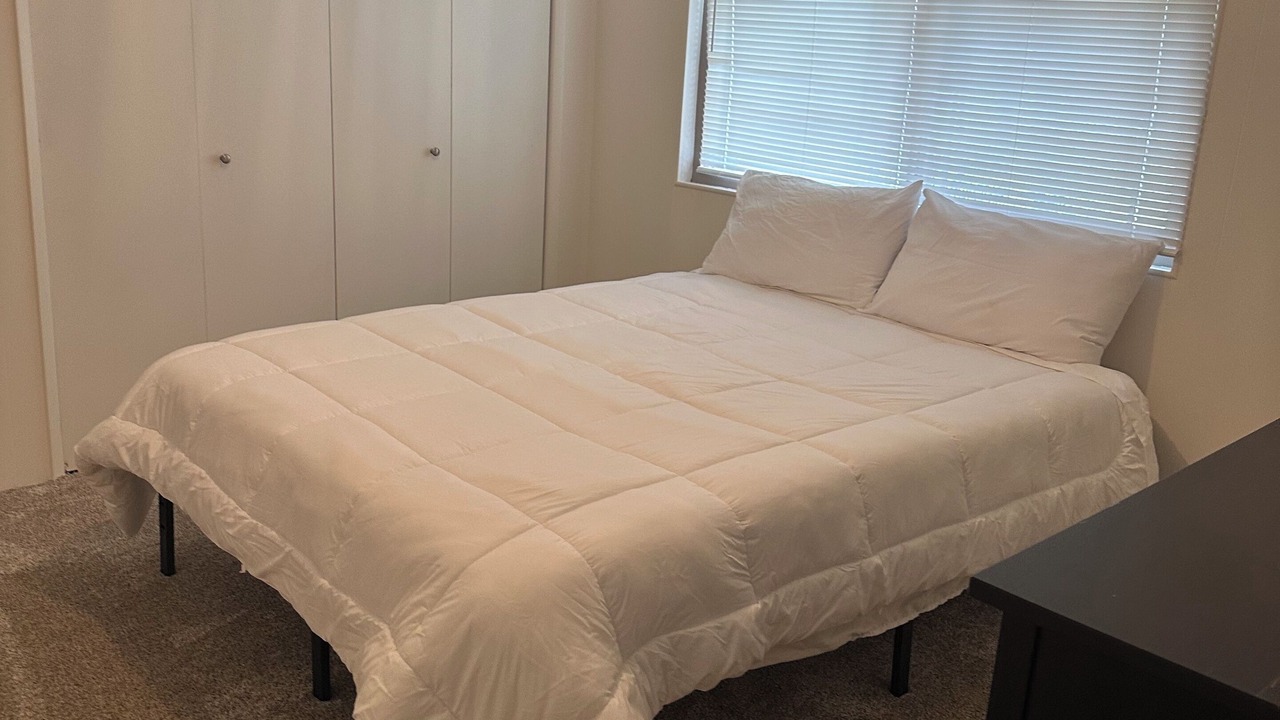 Photo of Bedroom in Lakeport