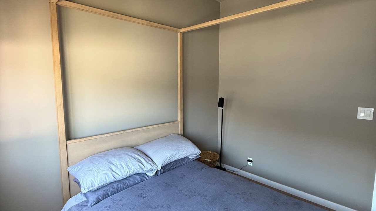 Photo of Bedroom in Upper Telegraph