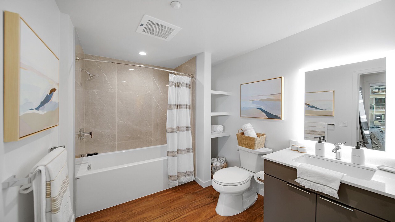 Photo of Bathroom in Alamitos Beach