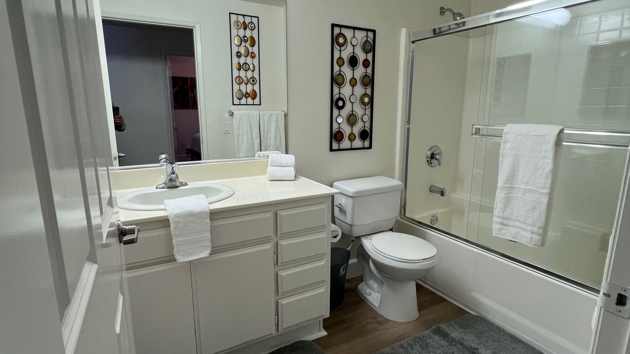Photo of Bathroom in Arleta