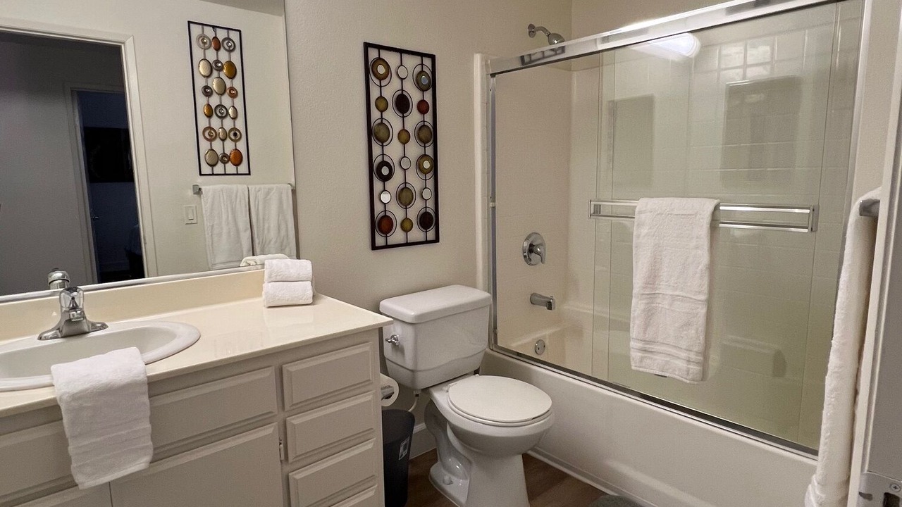 Photo of Bathroom in Arleta