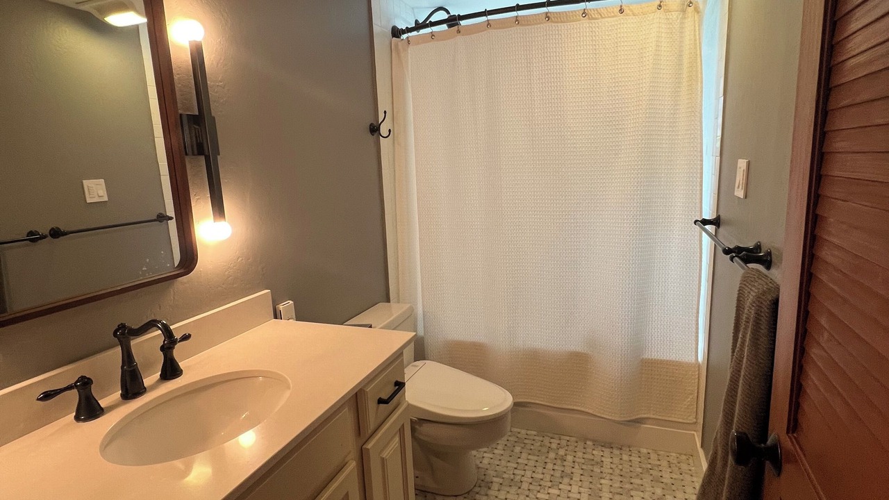 Photo of Bathroom in Marin City