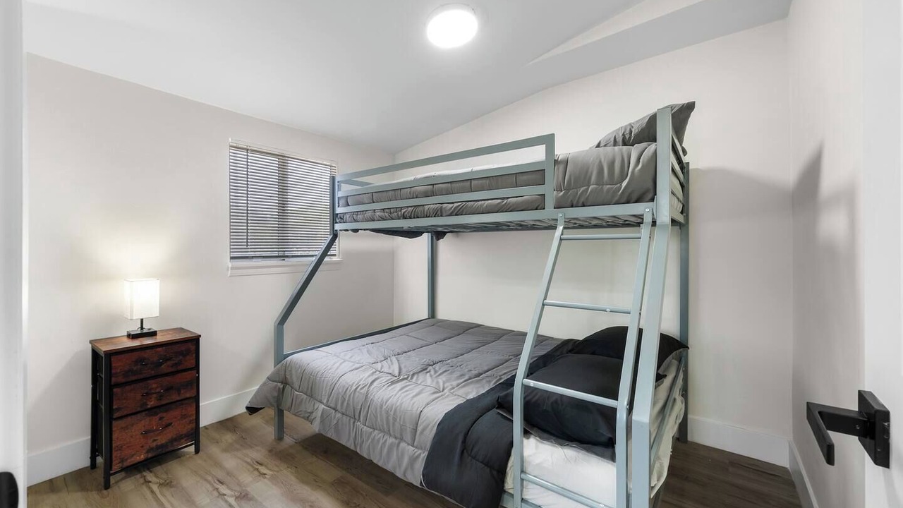 Photo of Bedroom in Central Escondido