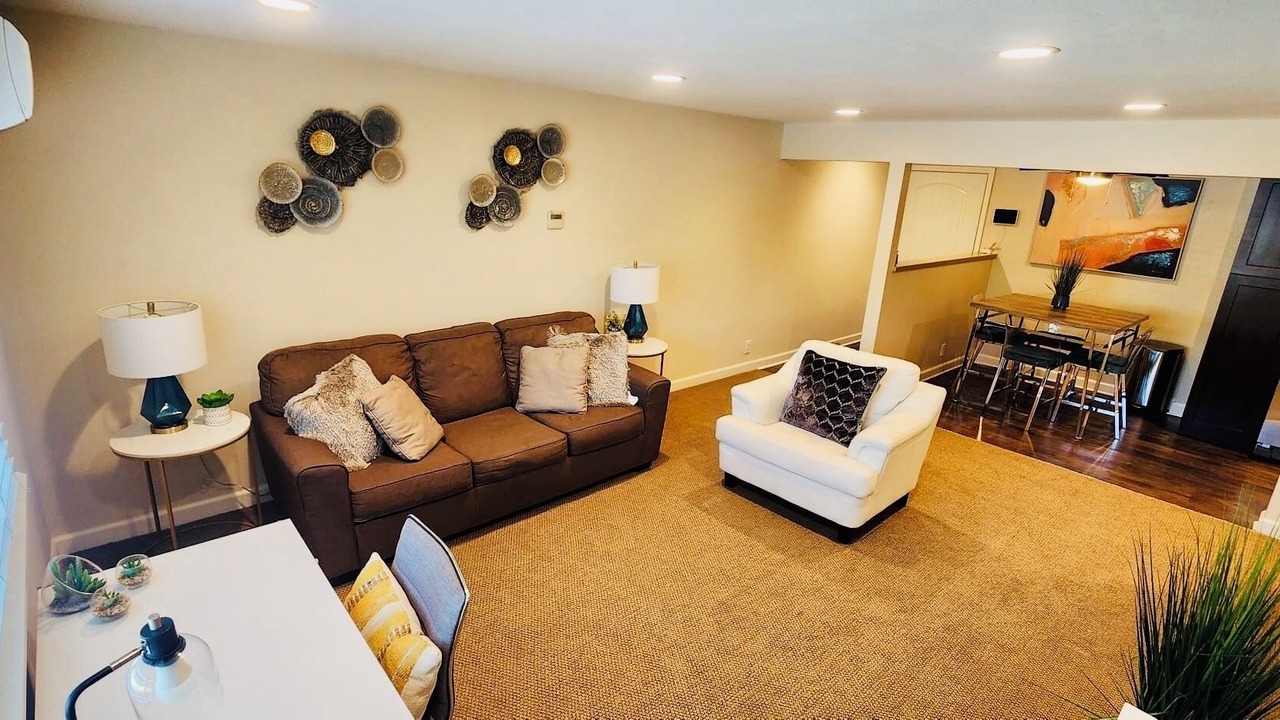 Photo of Livingroom in Thousand Oaks