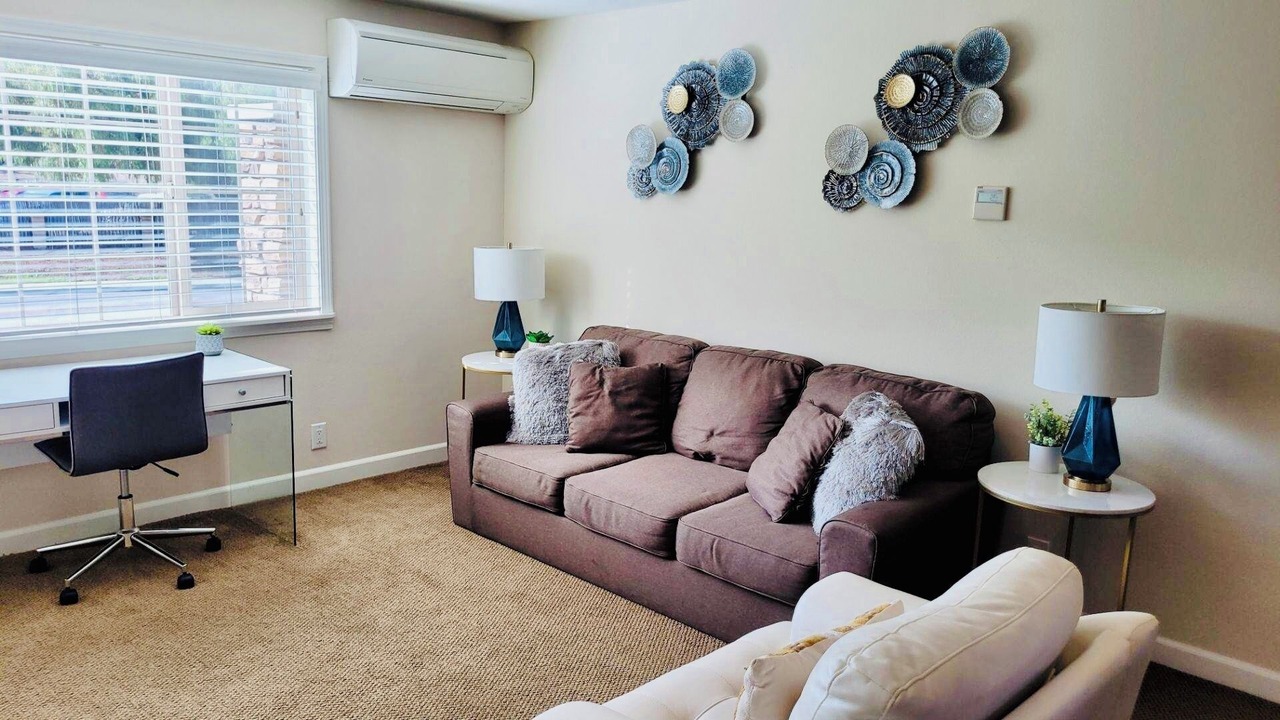Photo of Livingroom in Thousand Oaks
