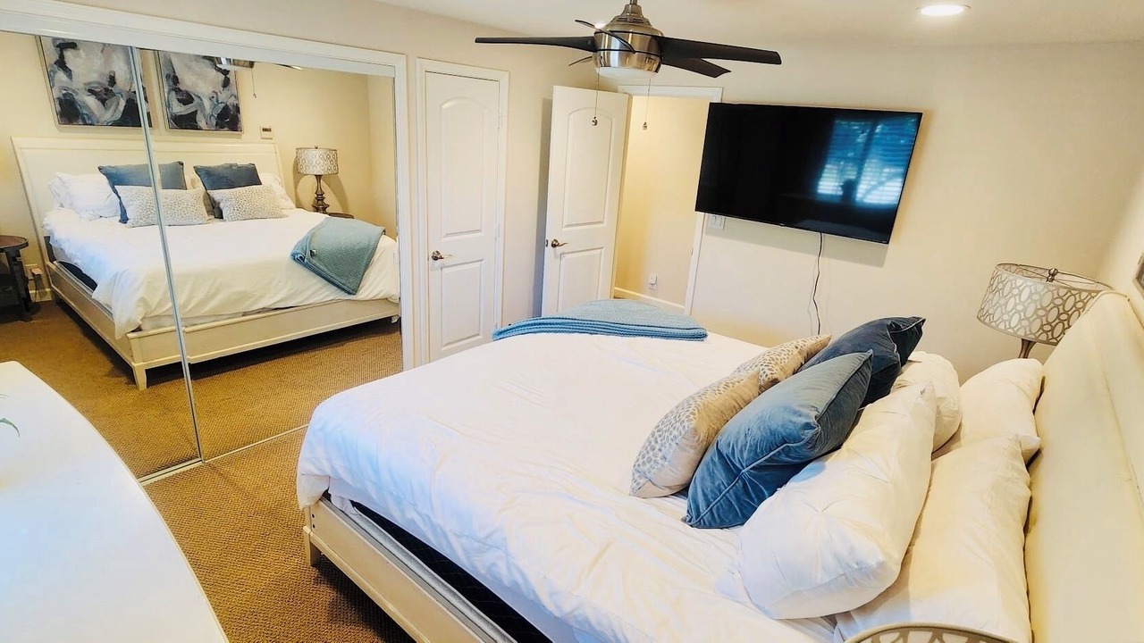 Photo of Bedroom in Thousand Oaks