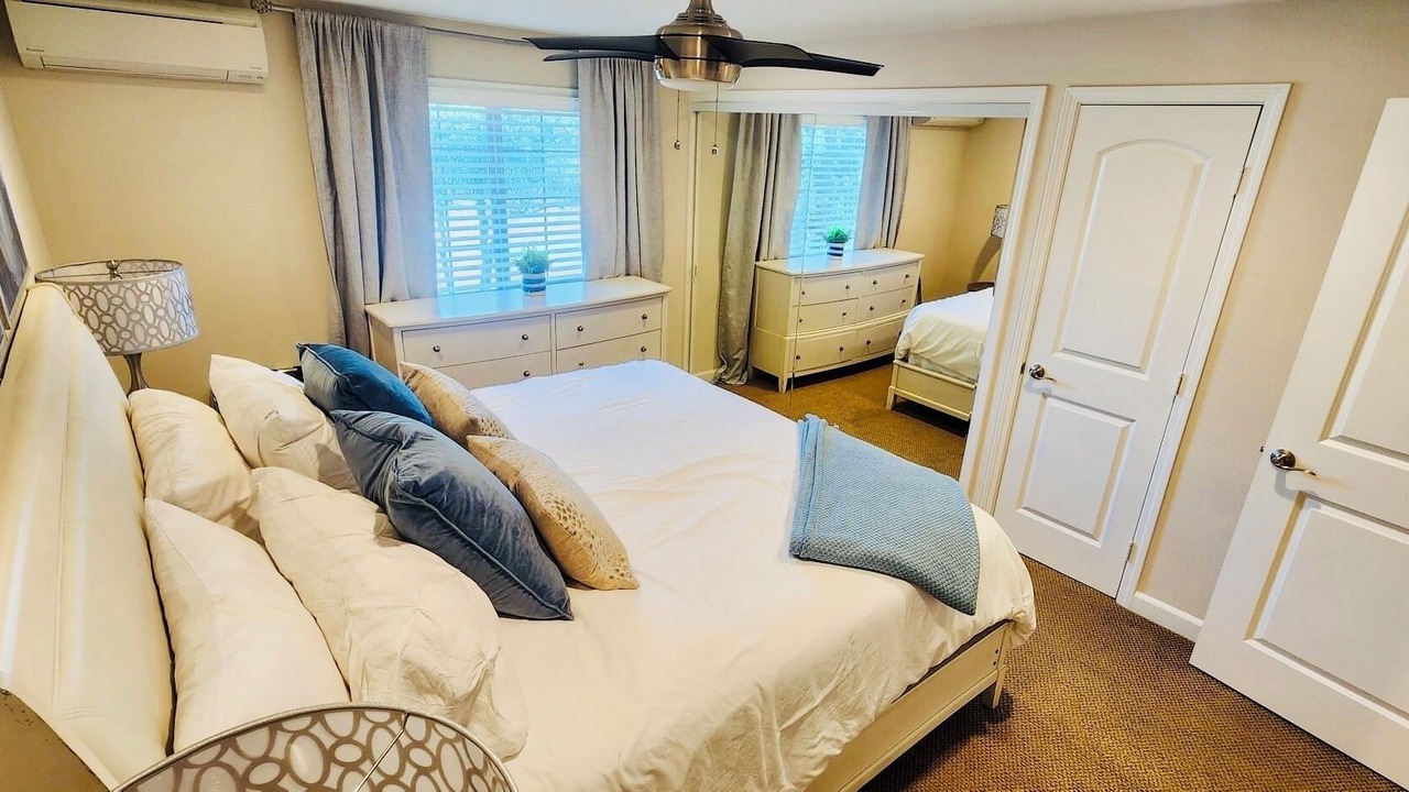 Photo of Bedroom in Thousand Oaks