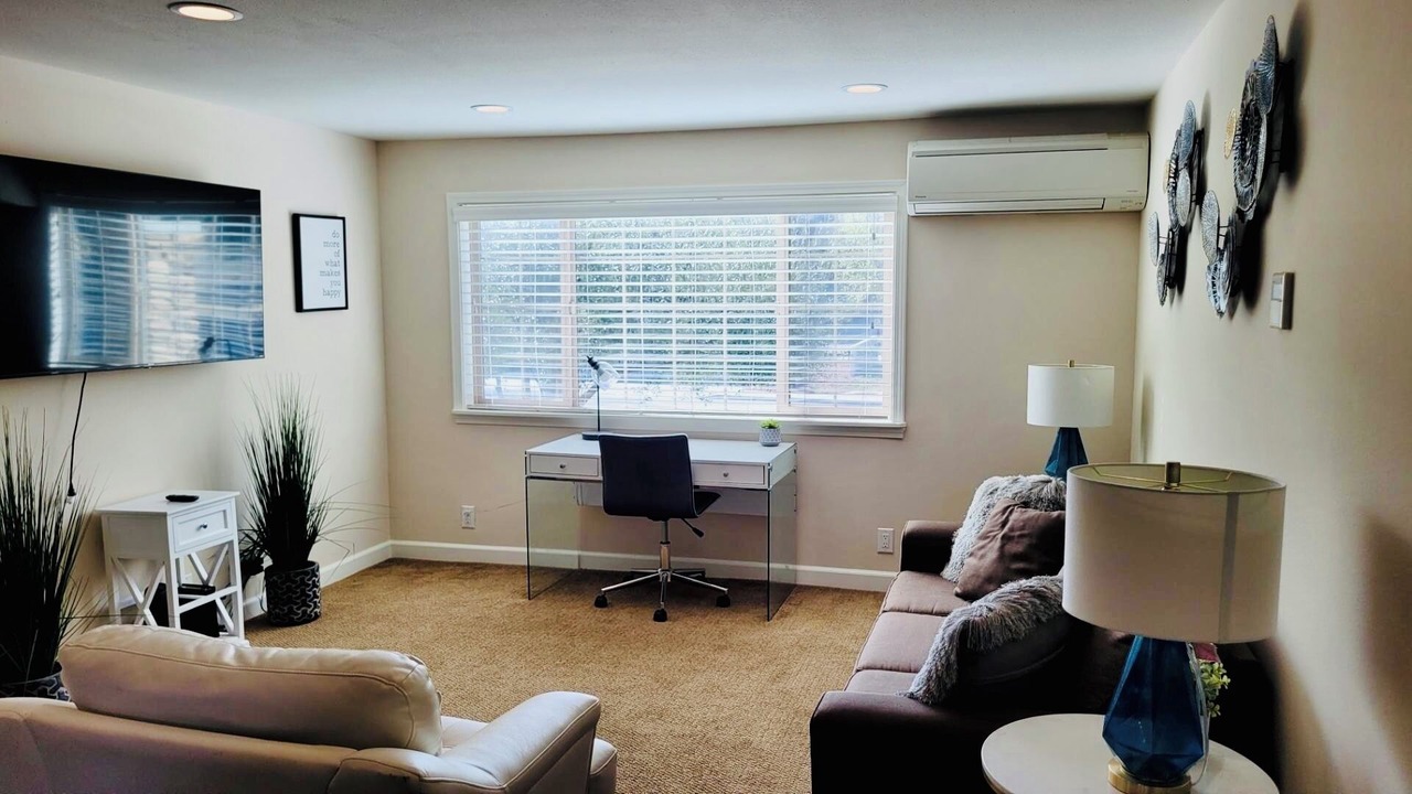 Photo of Livingroom in Thousand Oaks