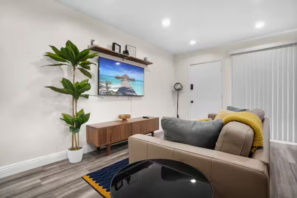Photo of Livingroom in Belmont Heights