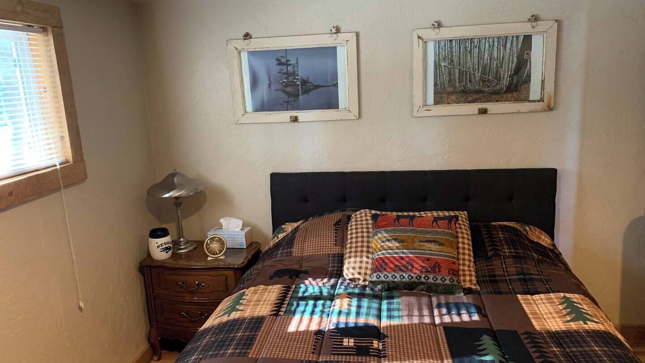 Photo of Bedroom in Calpine