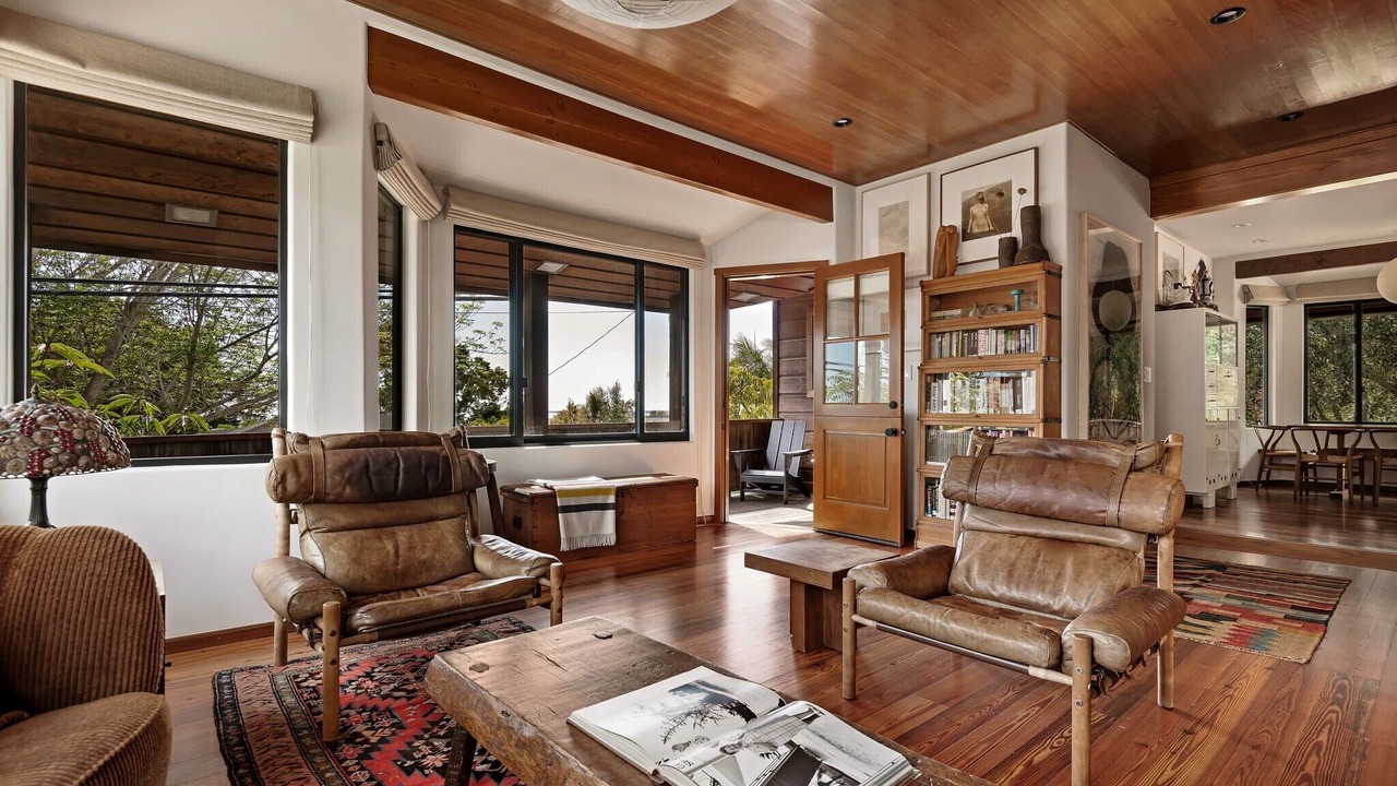 Photo of Livingroom in Summerland