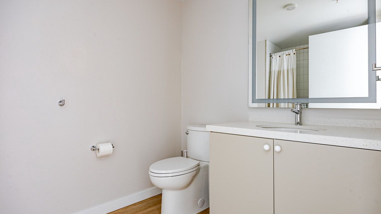 Photo of Bathroom in Chinatown