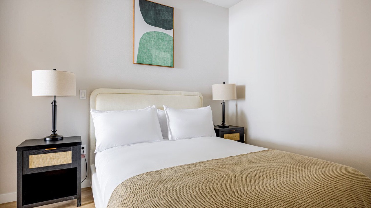 Photo of Bedroom in Chinatown