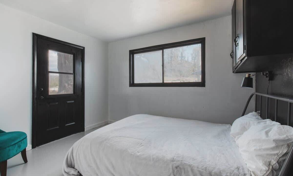 Photo of Bedroom in Dunlap