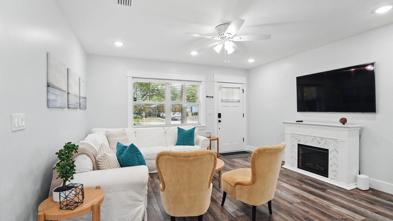 Photo of Livingroom in Arlington