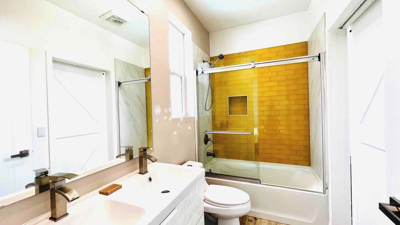 Photo of Bathroom in Chatsworth