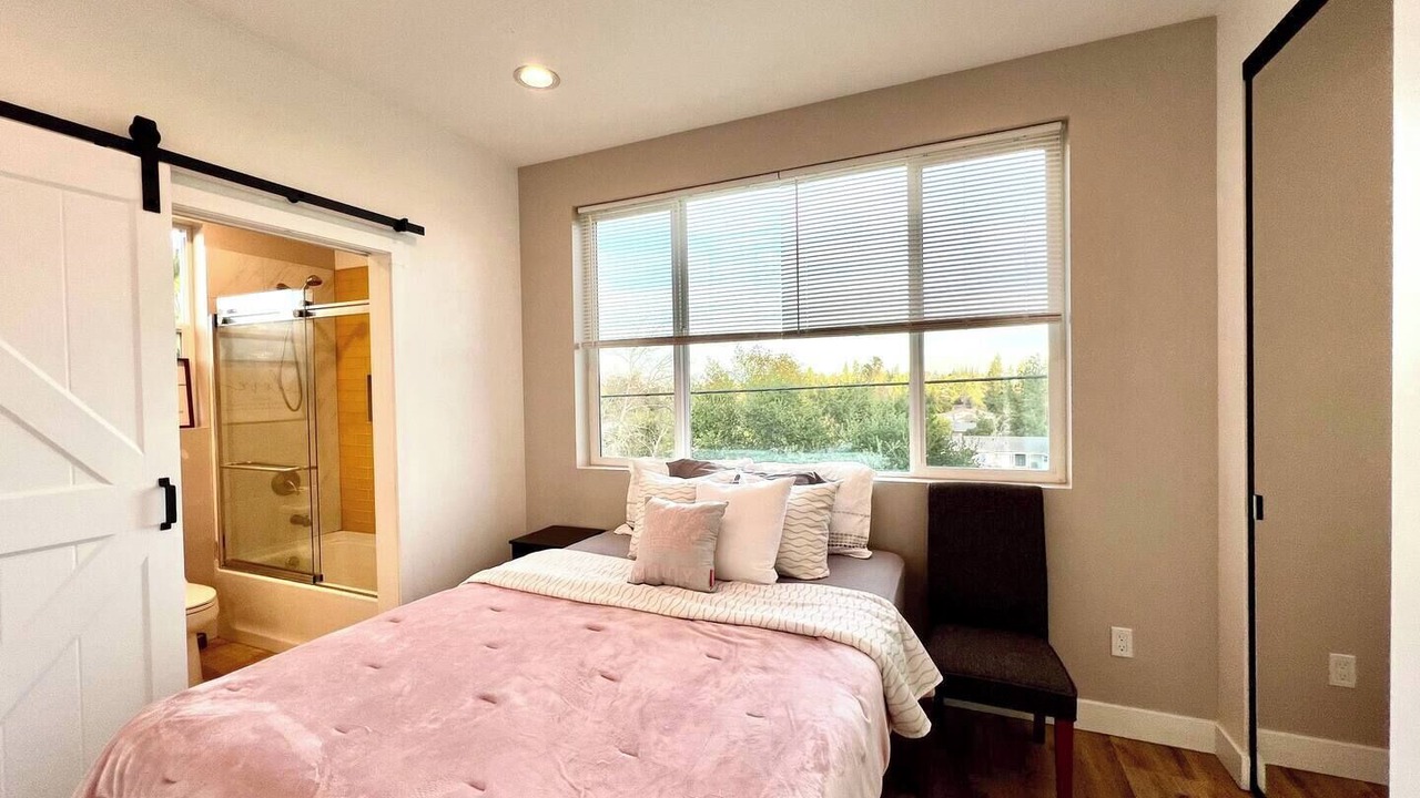 Photo of Bedroom in Chatsworth