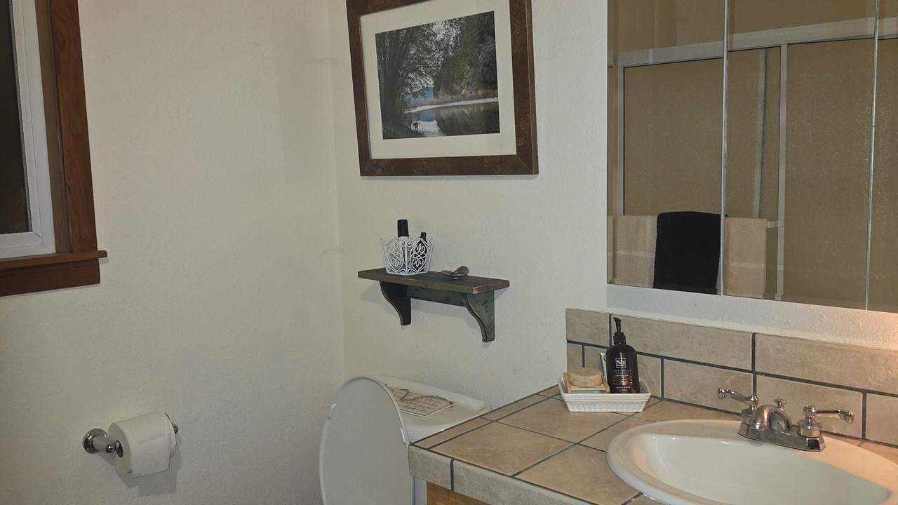 Photo of Bathroom in Salyer