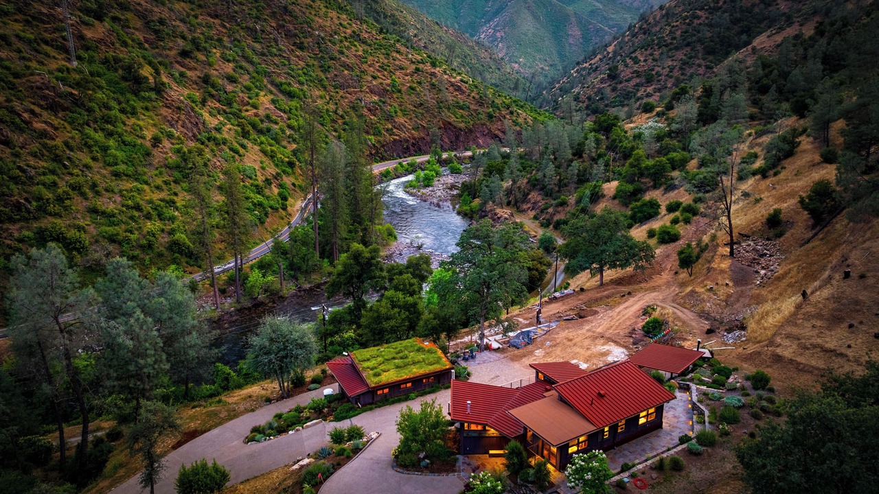 Photo of Outdoor in El Portal