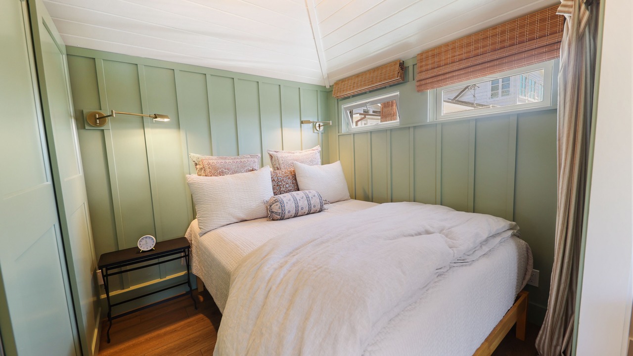 Photo of Bedroom in Laguna Beach