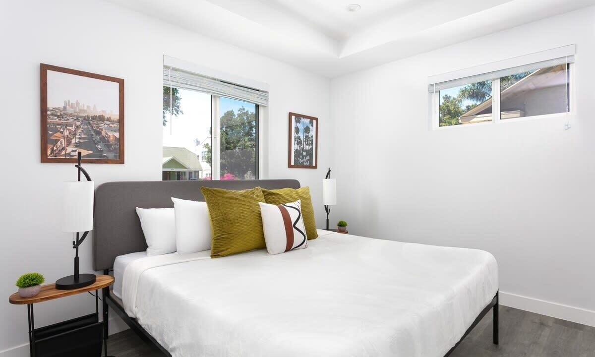 Photo of Bedroom in Mid City